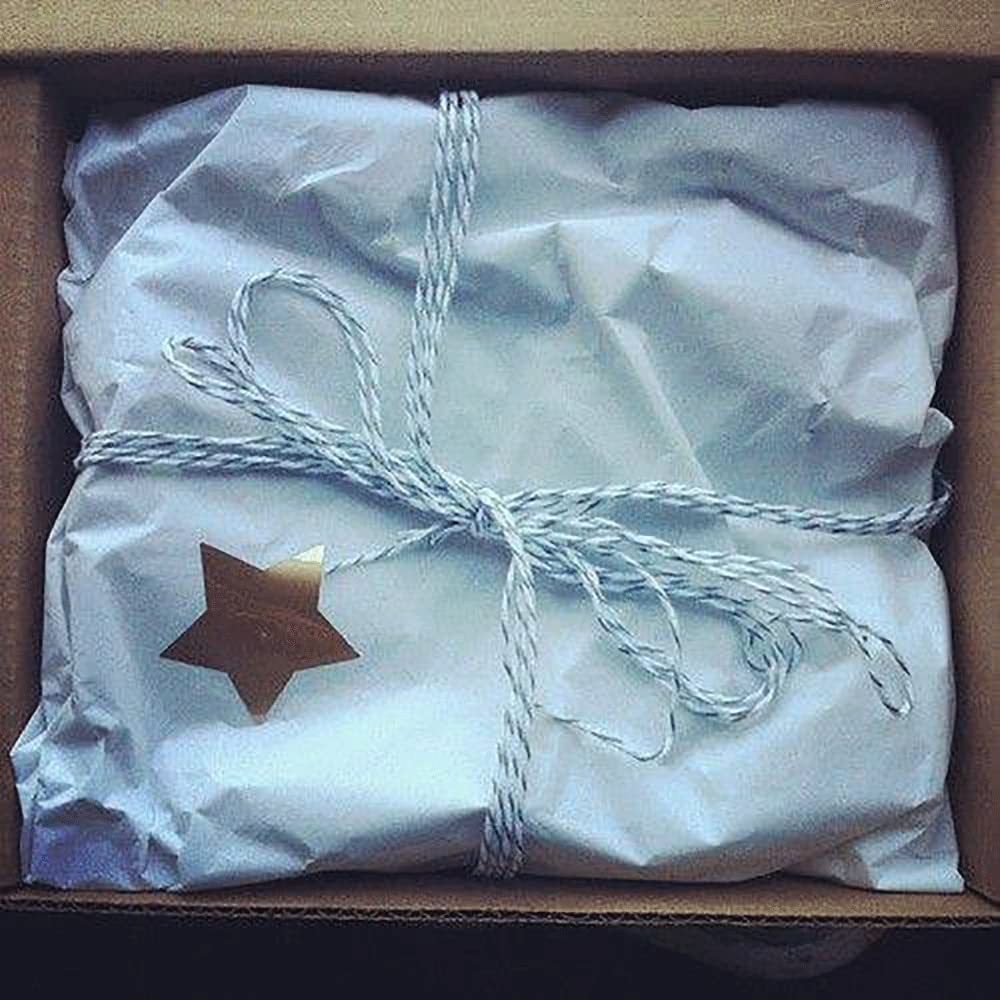 Metallic Silver Star Stickers, 3/4 Inch, 500 Metallic Plastic Labels per Roll - Perfect for Rewards, Decorations, and Crafts in Schools, Offices, and Home Use Metallic Silver