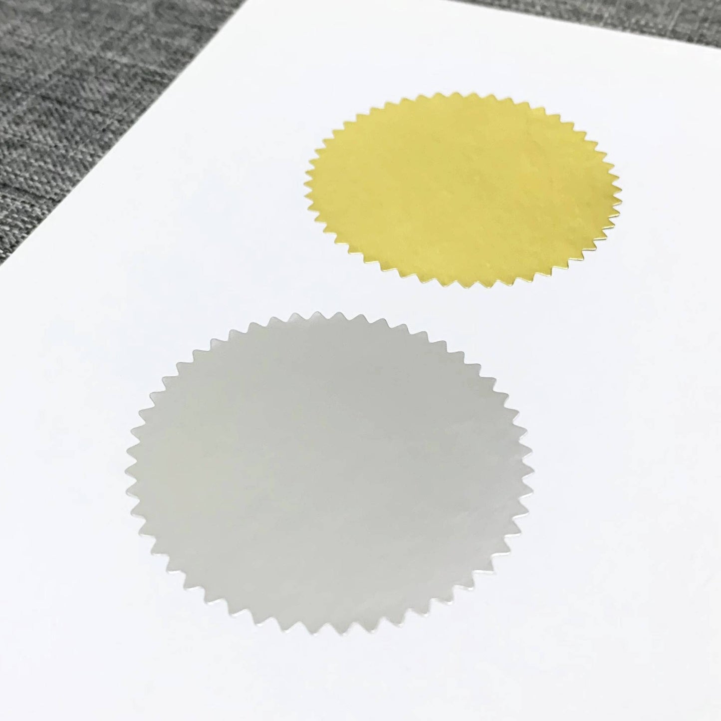 400 Pack, 2" Certificate Award Seals Stickers - Silver/Gold Gold + Silver | Pack of 400