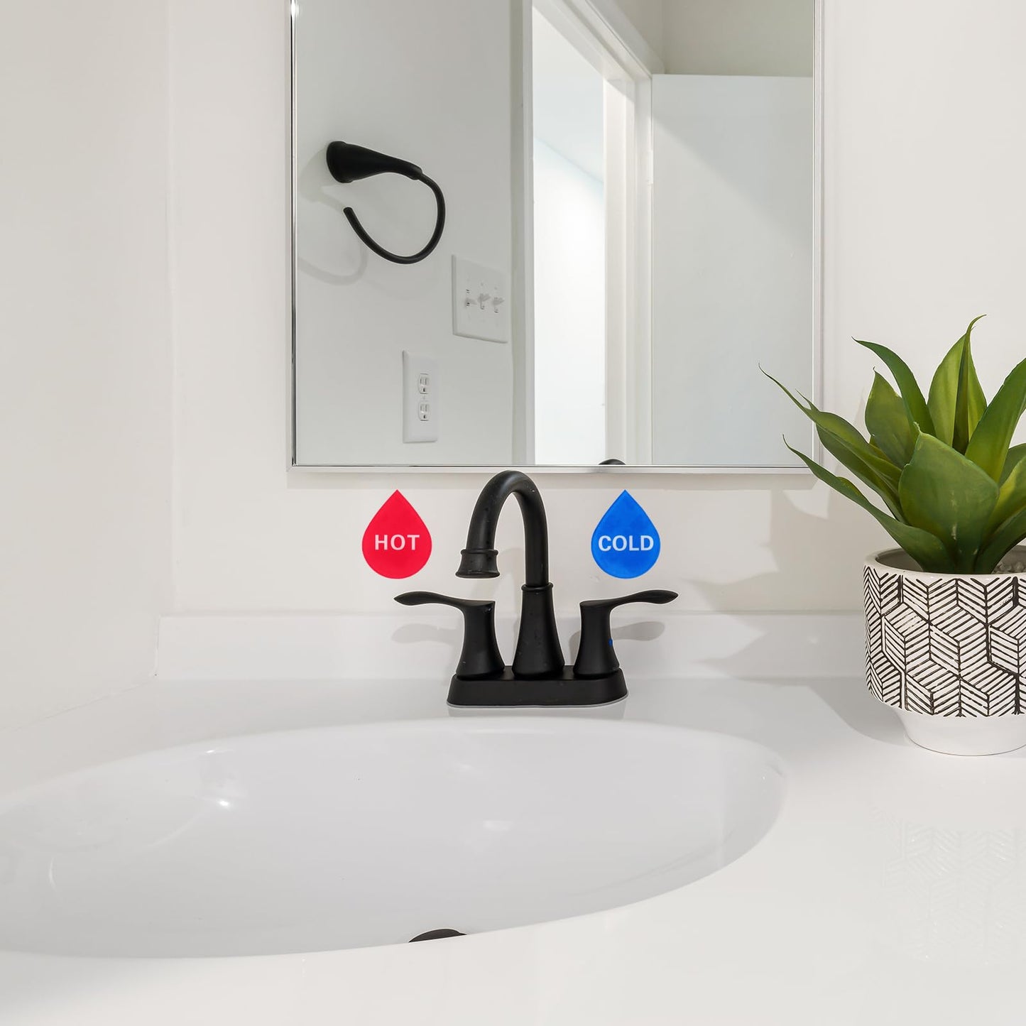 YOKIVE 4 Pcs Hot Cold Water Sticker Label, Sticker Sign Acrylic Great for Faucets Sinks Kitchen (Blue Red White, Drop Shape, 1.7" x 1.4" x 2")