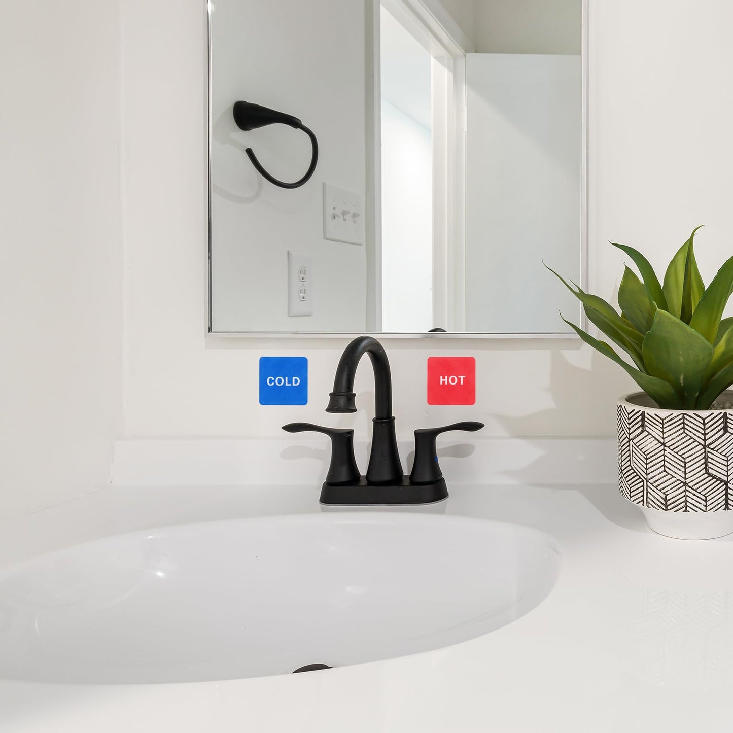 YOKIVE 20 Pcs Hot Cold Water Sticker Label, Sticker Sign Acrylic Great for Faucets Sinks Kitchen (White Red Blue, Square, 1" x 1" x 0.08")