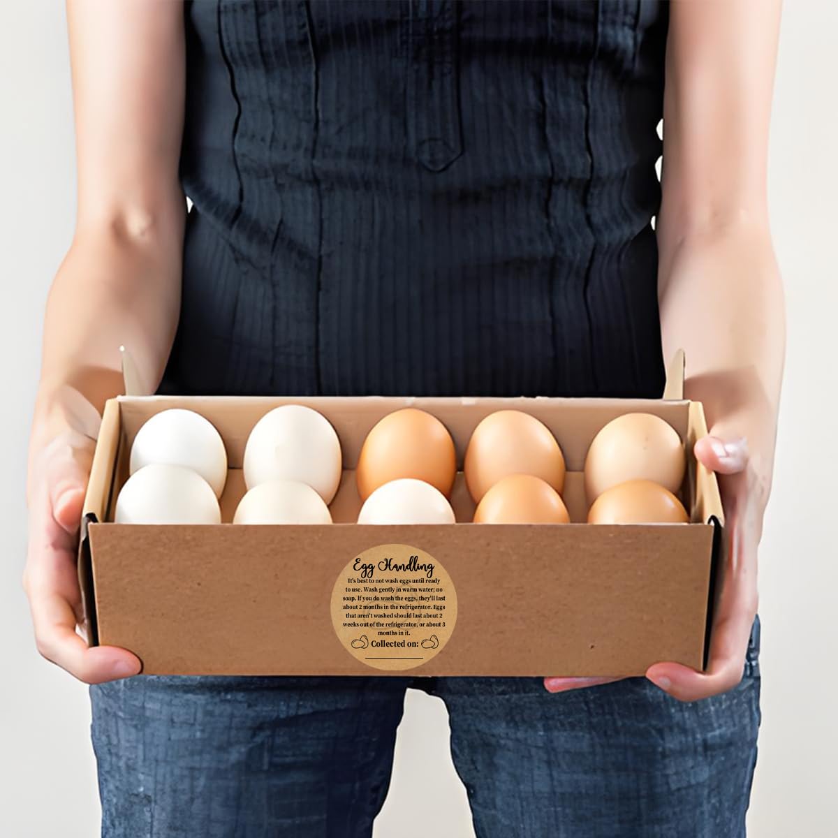 Farm Fresh Eggs Carton Kraft Paper Farm Fresh Egg Care Stickers Egg Handling Labels Self Adhesive Egg Packaging Stickers for Chicken Eggs Freshness & Storage,2 in