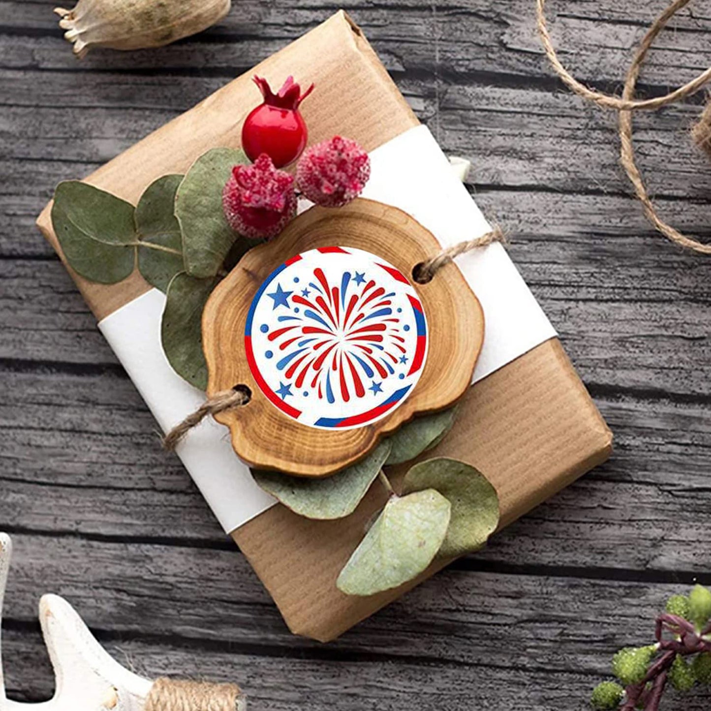 500Pcs Independence Day Label Stickers Roll 4th of July Envelope Seals Stickers Patriotic Party USA Flag Star Balloon Adhesive 1.5inch Round Labels Wrapping Paper for Card Gift Bags Decor 8 Designs 4th of July 1