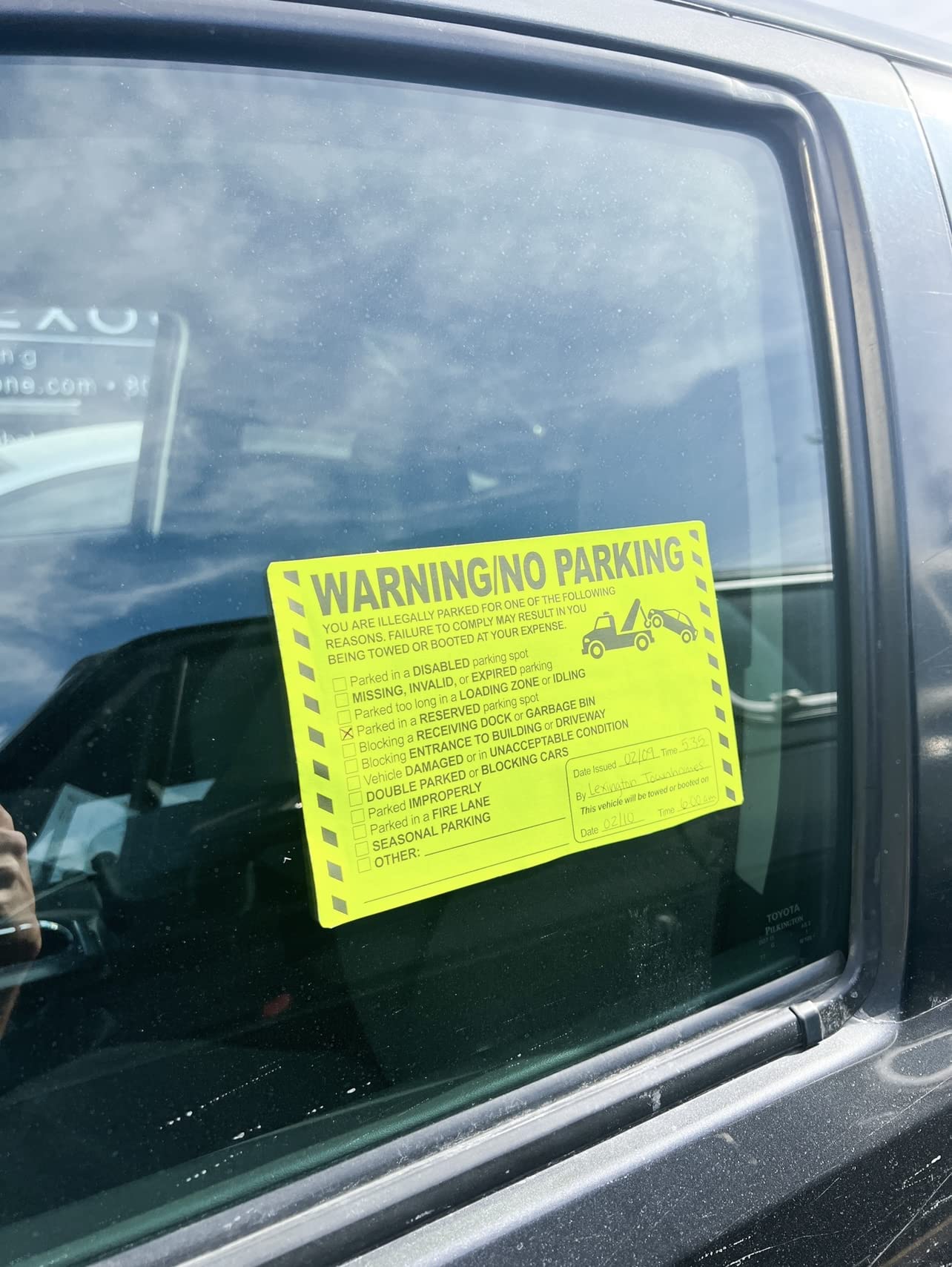 Warning/No Parking Checklist Parking Violator Labels, 100 Total Labels per Roll