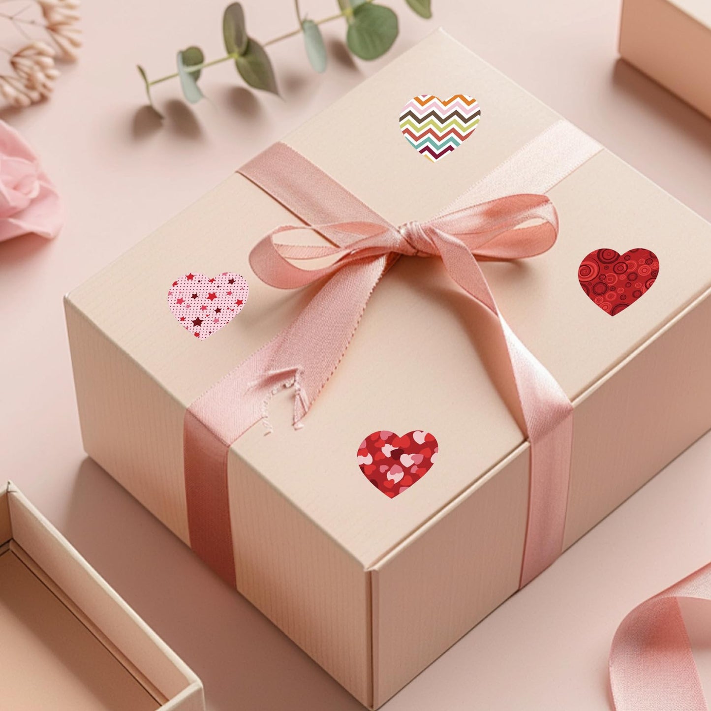 500Pcs Valentines Stickers, Valentines Day Decorations Valentines Day Heart Stickers Envelopes DIY Labels for Kids & Adults Valentines Day Decor Anniversaries Wedding Home School Party Supplies 03