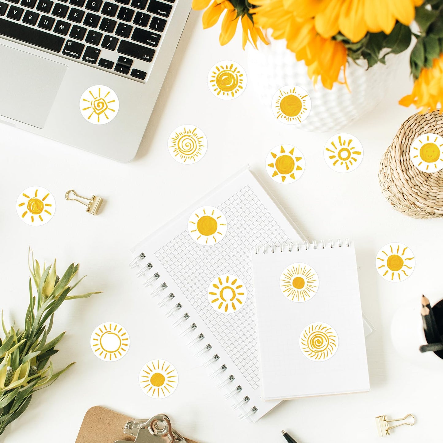 1000Pcs Boho Sun Stickers 16 Designs Sunshine Decal Adhesive Sealing Labels for Birthday Baby Shower Grocery Baking Bag Party Favor Supplies, 2 Roll