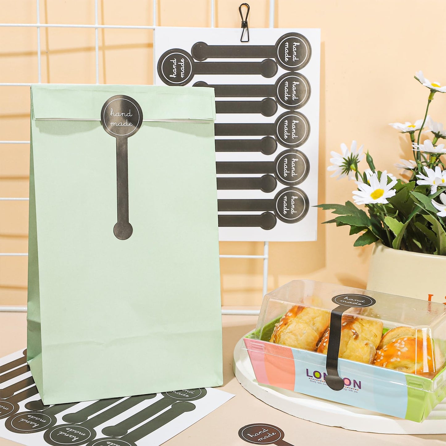 Whaline 1000Pcs Handmade Food Baking Seal Stickers Self-Adhesive Handmade Bakery Stickers Tamper Evident Black Long Label Cake Stickers for Pastry Bags Lollipops Candy Cake Sweat Bread