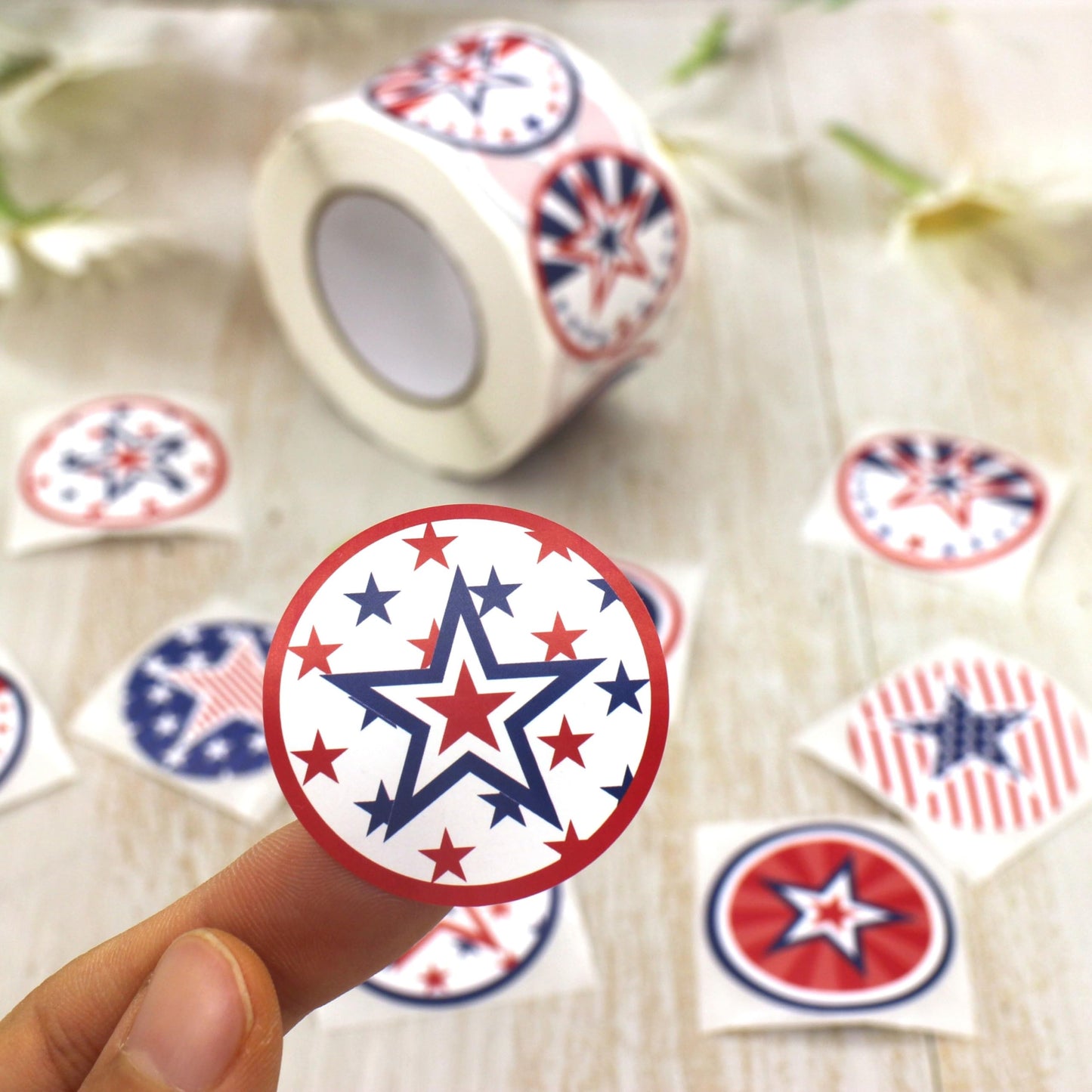 1.5 inches/500 Patriotic Stickers, 8 Designs of American Flag Stickers, 4th of July Stickers for Patriotic Decor Presidents Day Memorial Day Independence Day Labor Day Veterans Day