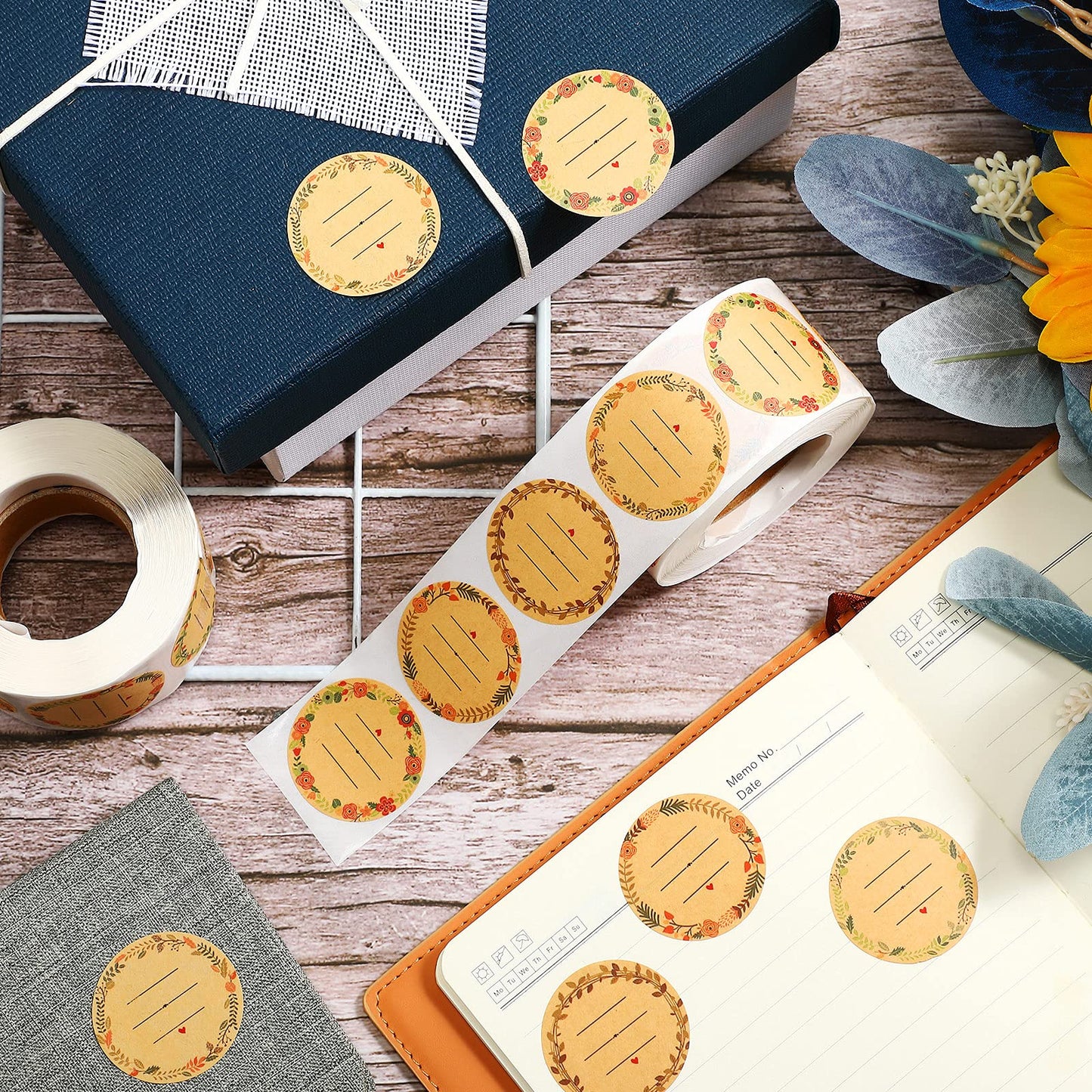 1000 Pieces Canning Jar Labels Stickers 1.5 Inch Natural Kraft Stickers Wreath Pattern with 3 Lines for Writing Round Canning Labels Jar Crafts