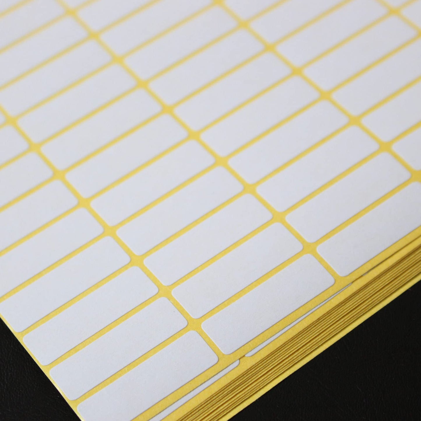 Huacan 5600 pcs White Labels Stickers for Writing Diamond Painting Labels Storage Container Sticker (50 Sheets)
