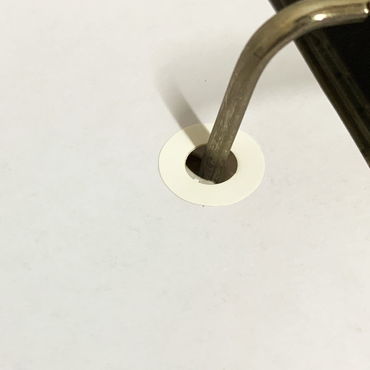 2000 Pieces - Hole Punch Reinforcement Stickers Labels, Paper Binder Hole-Punched Pages Reinforcements - 1/4 inch, White