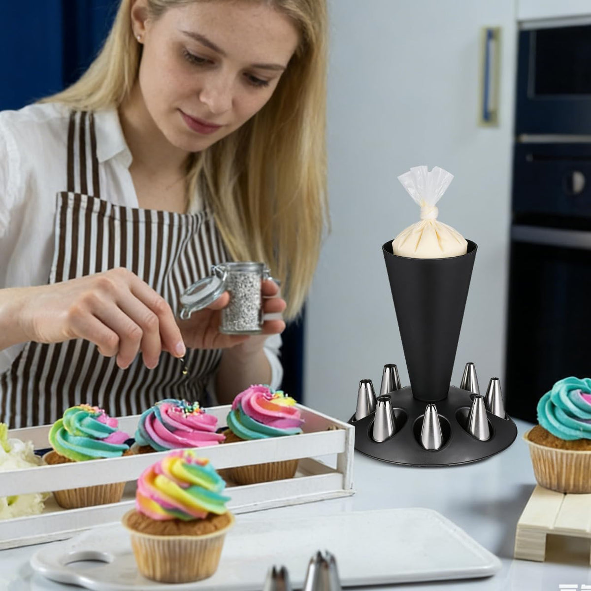 Hemobllo Piping Bag Holder Stand, Black Stainless Steel Pastry Rack with Nozzle Slots & Easy-Fill Design for Mess-Free Cake Decorating, for Home Bakers & Professionals 8.49x7.47 in