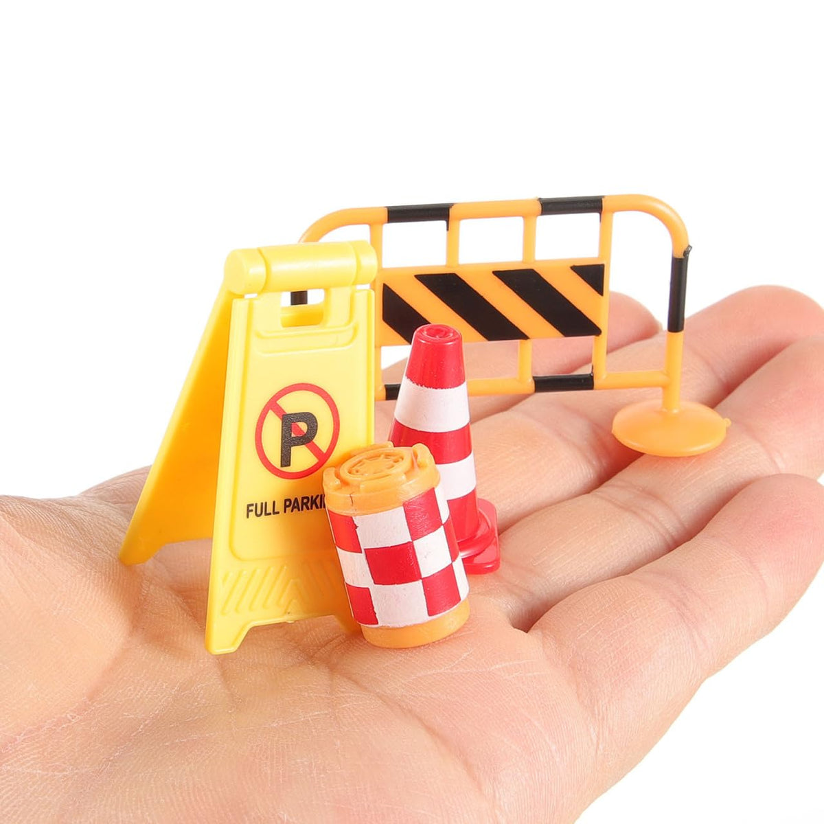 ibasenice 62PCS Mini Traffic Barricade Toy Construction Set – Realistic Plastic Road Signs & Cones for Kids’ Safety Learning, Dollhouse Street Play, Classroom STEM Education