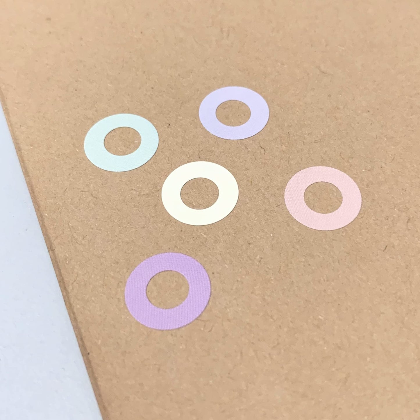 800 Pack, Paper Hole Reinforcement Stickers Labels - 0.25", 5 Colors 800 Pieces