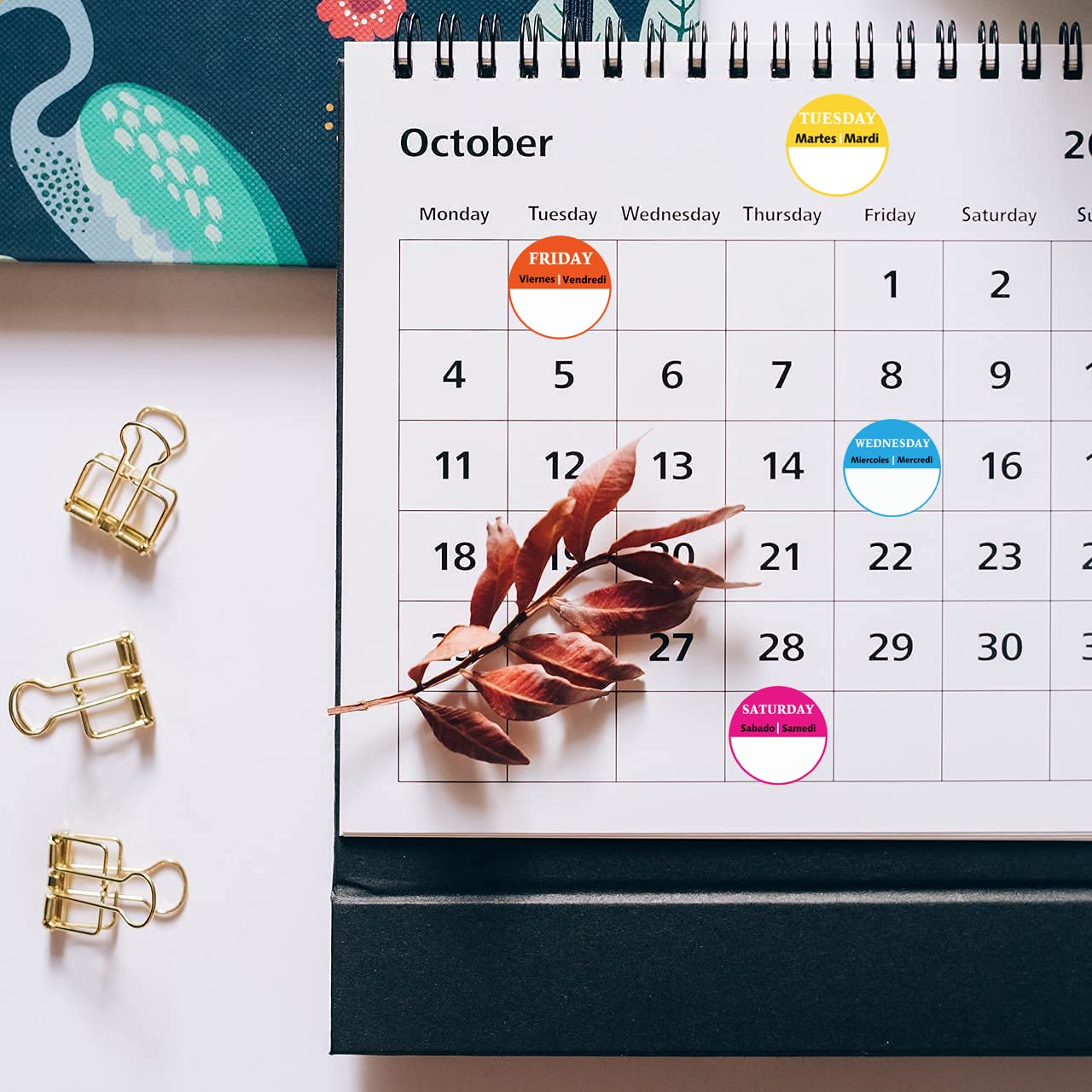 Day of The Week Labels 1050pcs Removable 7 Day Cycle Tab Weekly Self-Adhesive Mon,Tue,Wed,Thurs,Fri,Sat,Sun Day Dots Stickers for Daily Inventory Management,Food,Restaurant （1 inch） (1) 1