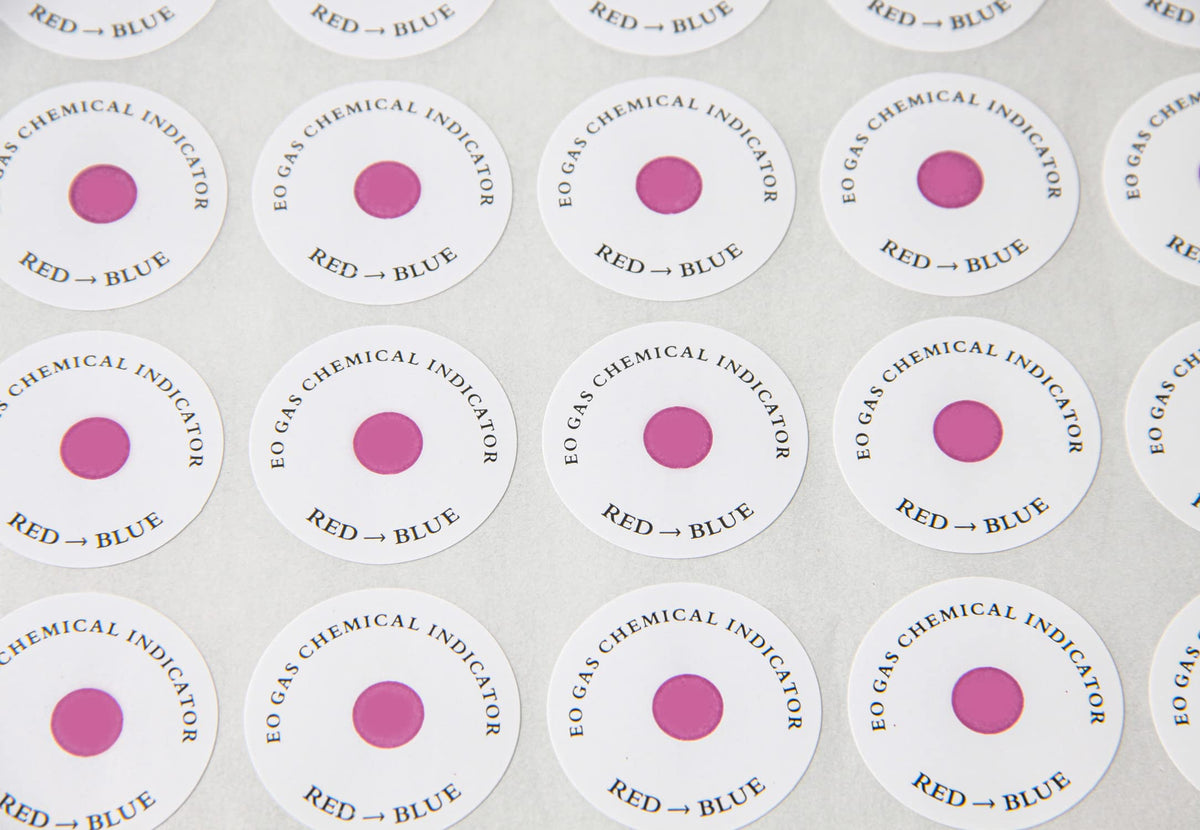 Sinicmed Ethylene Oxide sterilization indicator label sticker on sterilization pouch for effective sterilizer validation.