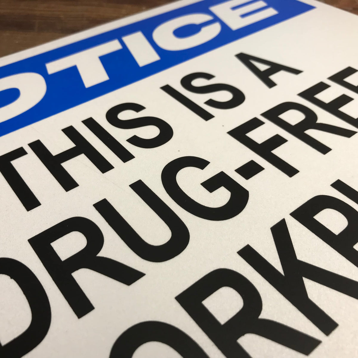 TRADESAFE This is a Drug Free Workplace Sign - Business Sign, Office Sign, Quick Install Aluminum Safety Sign, Light Reflective, UV-Resistant, Waterproof Signs for Business, 14” X 10” No Drugs Sign Drug-Free Workplace