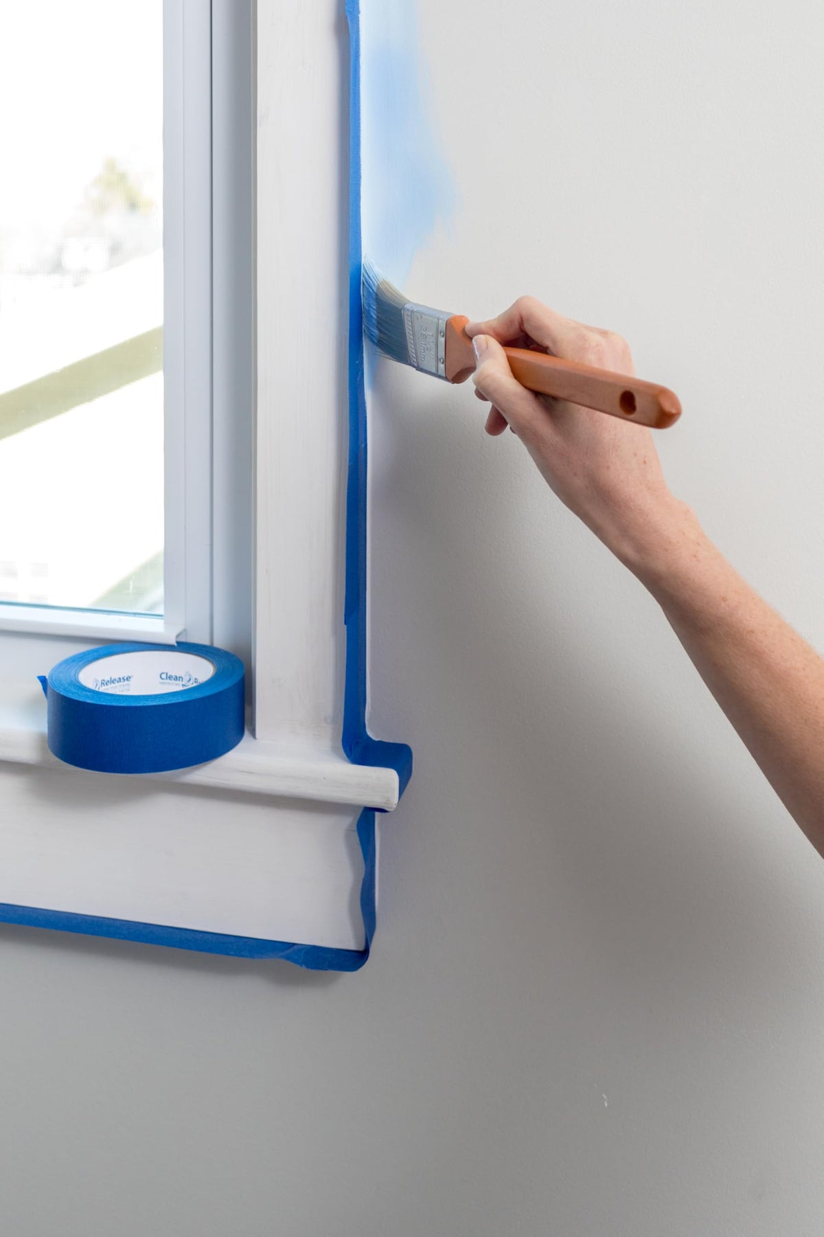 Duck Clean Release Blue Painters Tape, Masking Tape For Paint Projects, 1.5 in (1.41 in x 60 yd) 4-Pack, 240460 4 Rolls