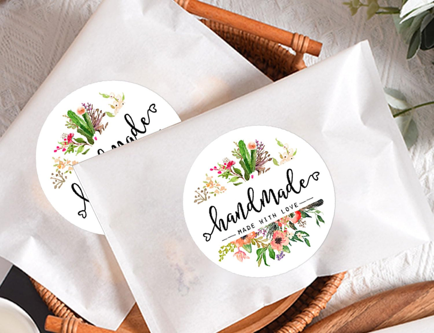 120pcs Handmade Made with Love Stickers, Premium Floral Labels for Crafts, Gifts & Packaging, Adorable Handmade Stickers for Small Businesses, Artists & Crafters
