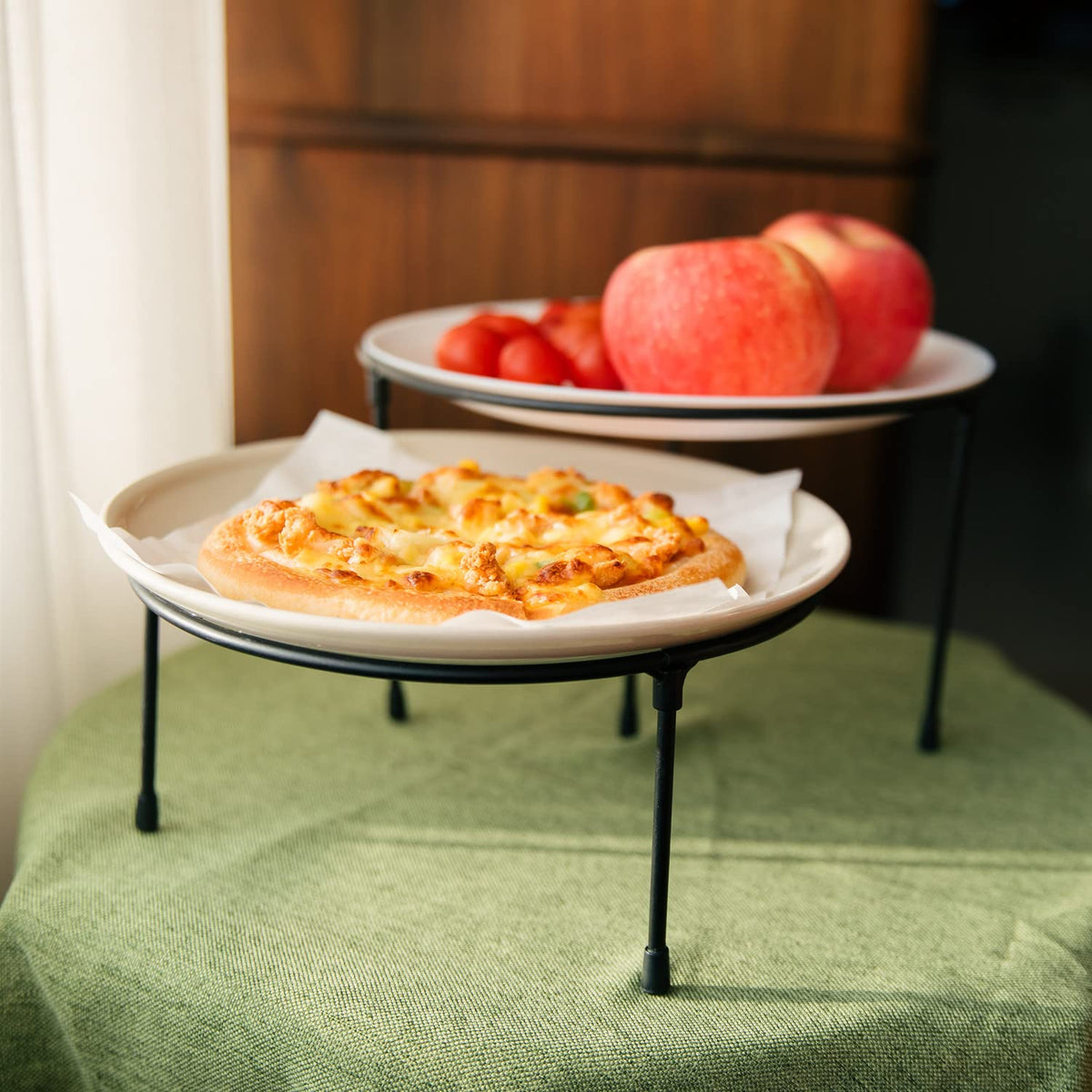 HPC DECOR Set of 3 Black Metal Wire Pizza Pan Riser Stands- Round Pizza Tray Riser Rack - Tabletop Display Racks for Food Platter Tray- Metal Display Stands for Home, Restaurant and Party Black Round Set of 3