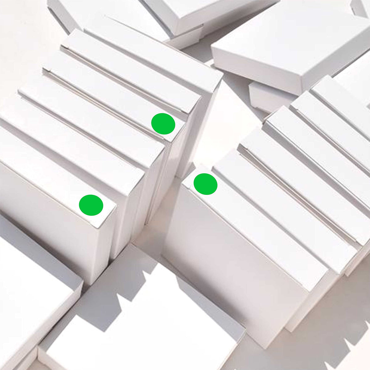 Green PARLAIM 3/4 inch round color-coding labels on a roll, 1000 per roll, with permanent adhesive for classroom, office, or home use.