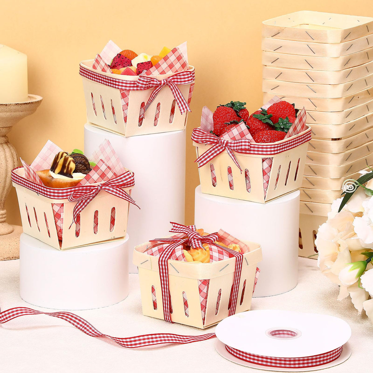 Vesici 61 Pcs Pint Wood Berry Basket & Wax Paper, Ribbon, Plaid, Red