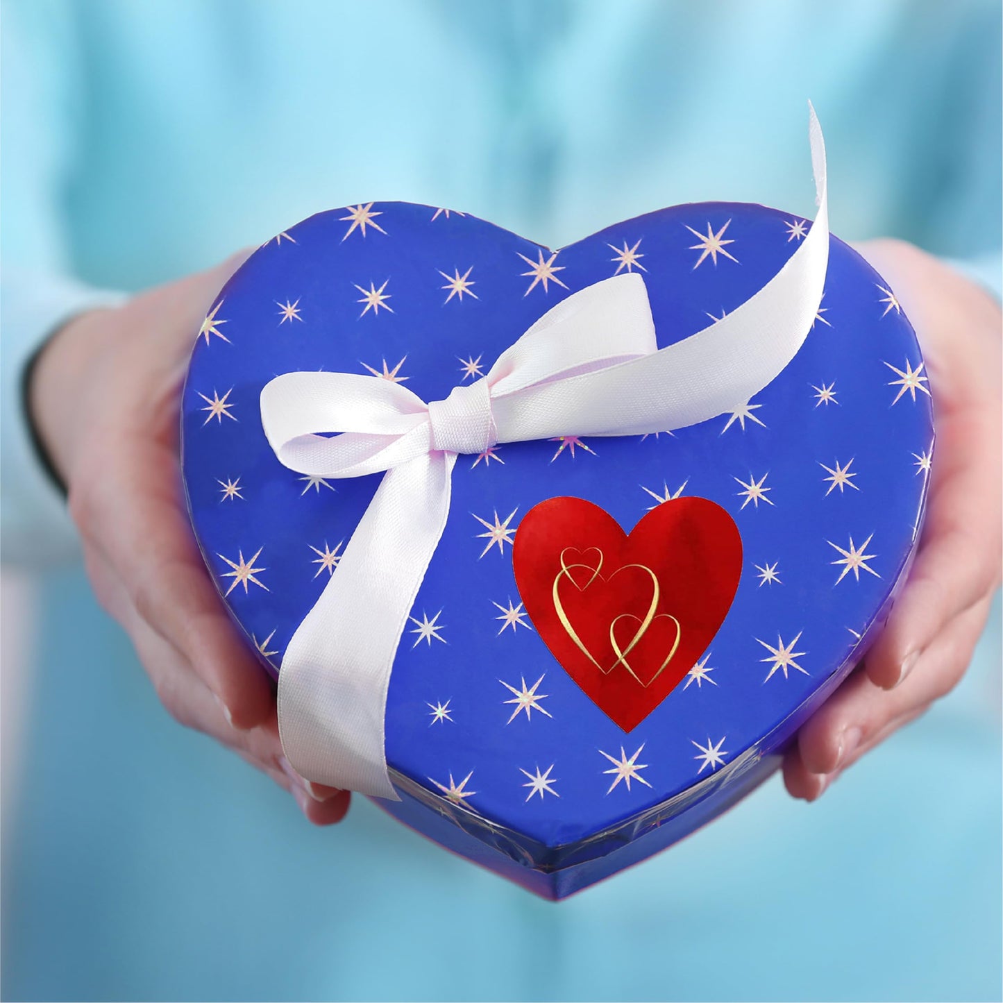 easykart labels 500 Red Heart Shape Stickers with Gold Foiling, 1.5", 3 Different Designs in one roll, Suitable for Love Theme Party Decorations, Annieversary,Birthday's 500 Stickers
