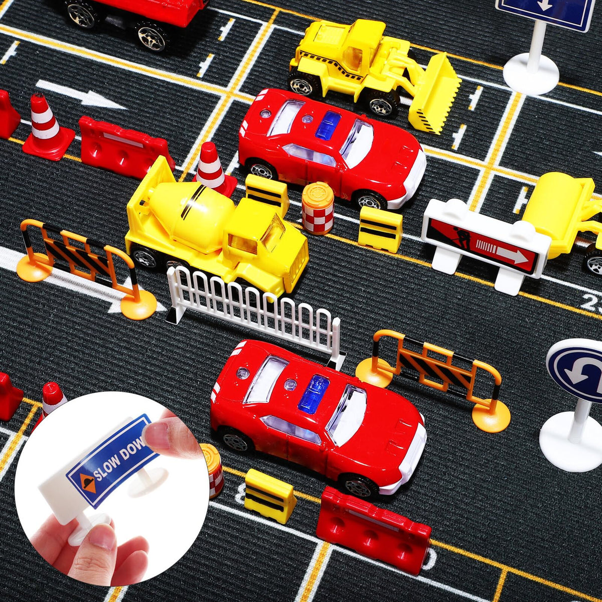 105PCS Mini Traffic Road Signs Set Mini Traffic Cones Construction Toys Miniature Trash can Light Crosswalk Signal Roadblocks Street Playset for Safety Education Plaything